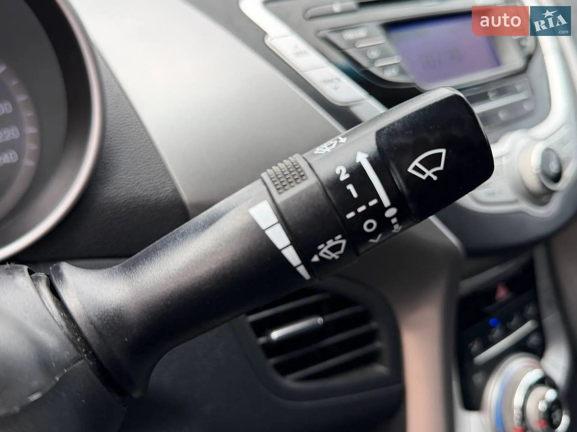 2011 Hyundai Elantra - мініатюра 16