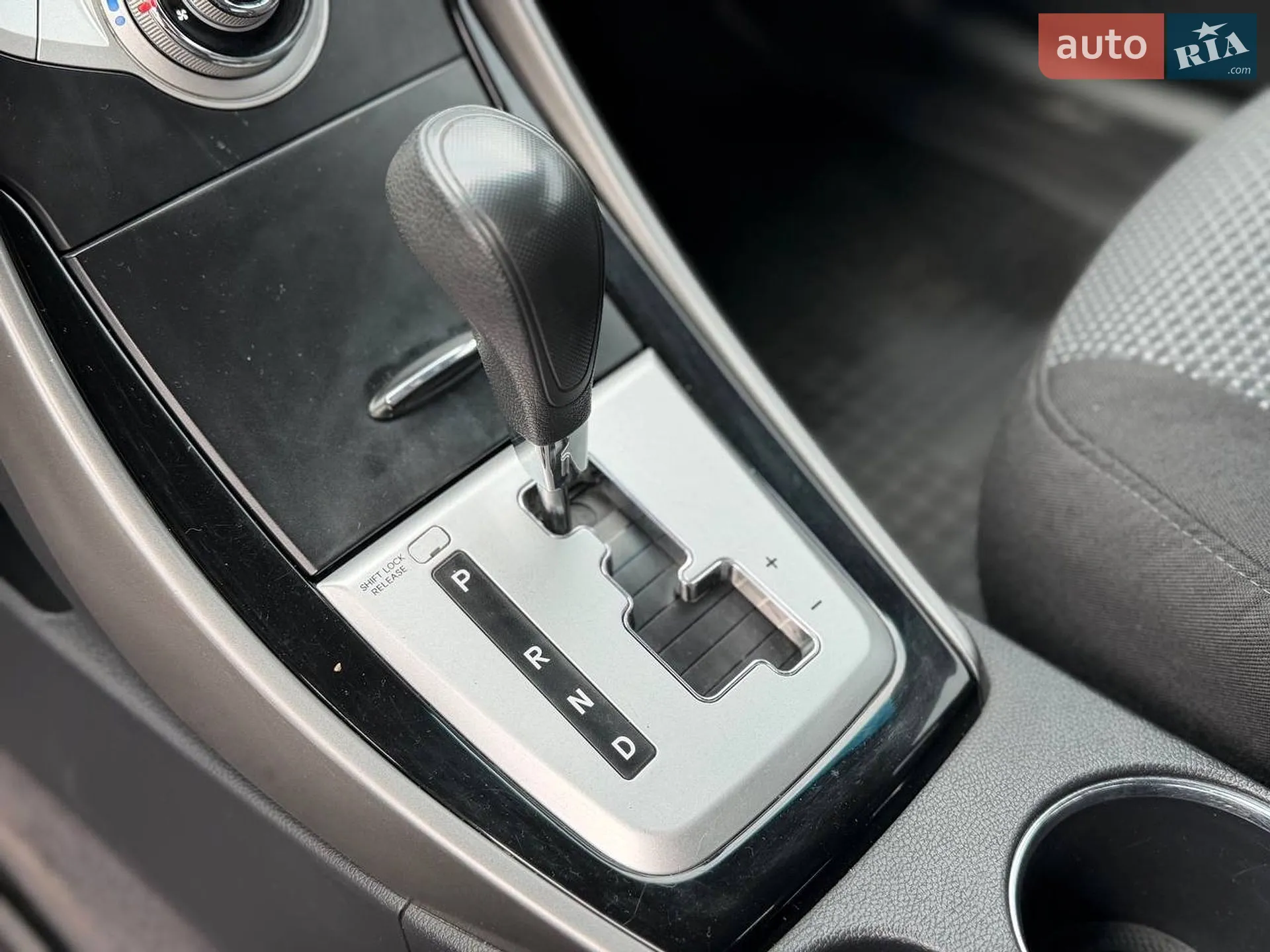 2011 Hyundai Elantra - мініатюра 22