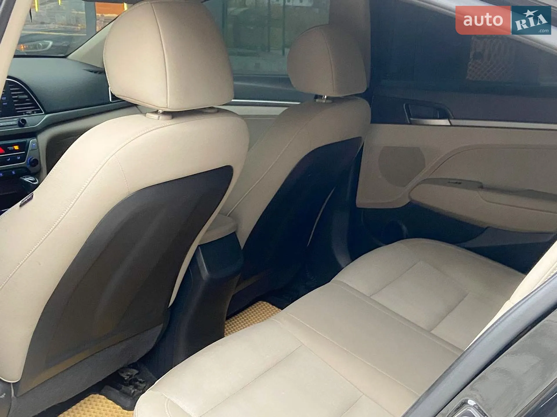 2017 Hyundai Elantra - мініатюра 4