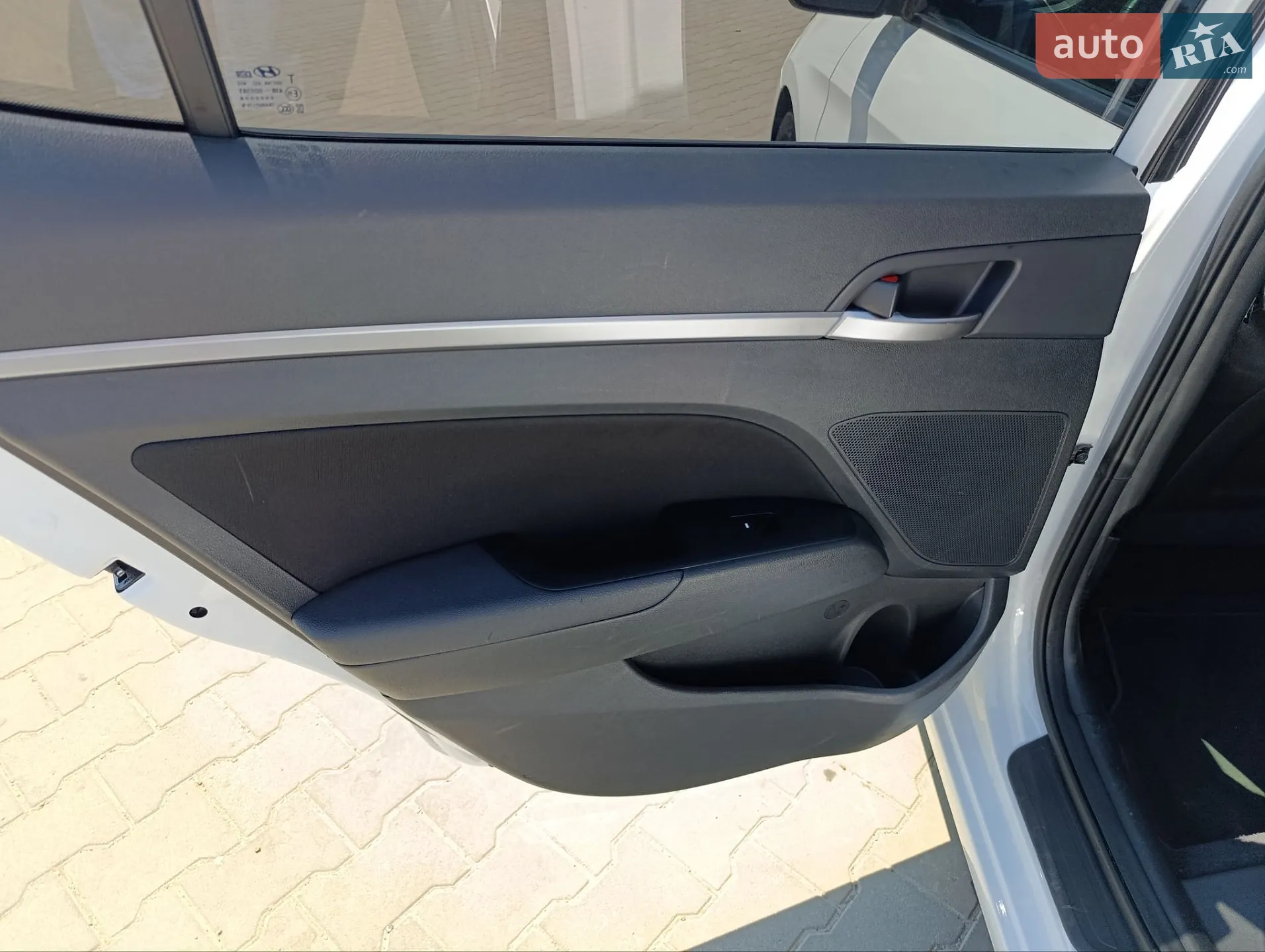 2020 Hyundai Elantra - мініатюра 25