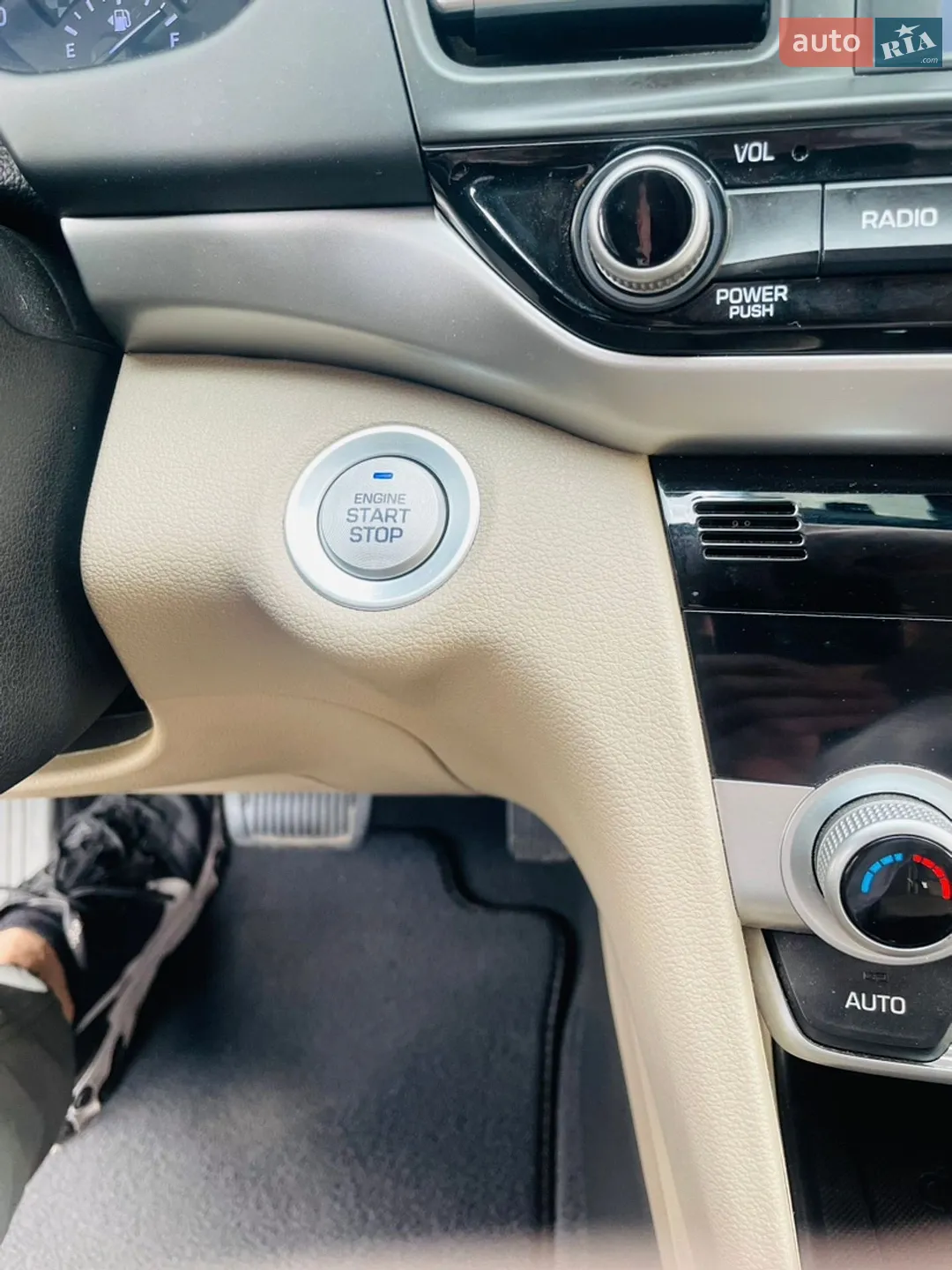 2019 Hyundai Elantra - мініатюра 22
