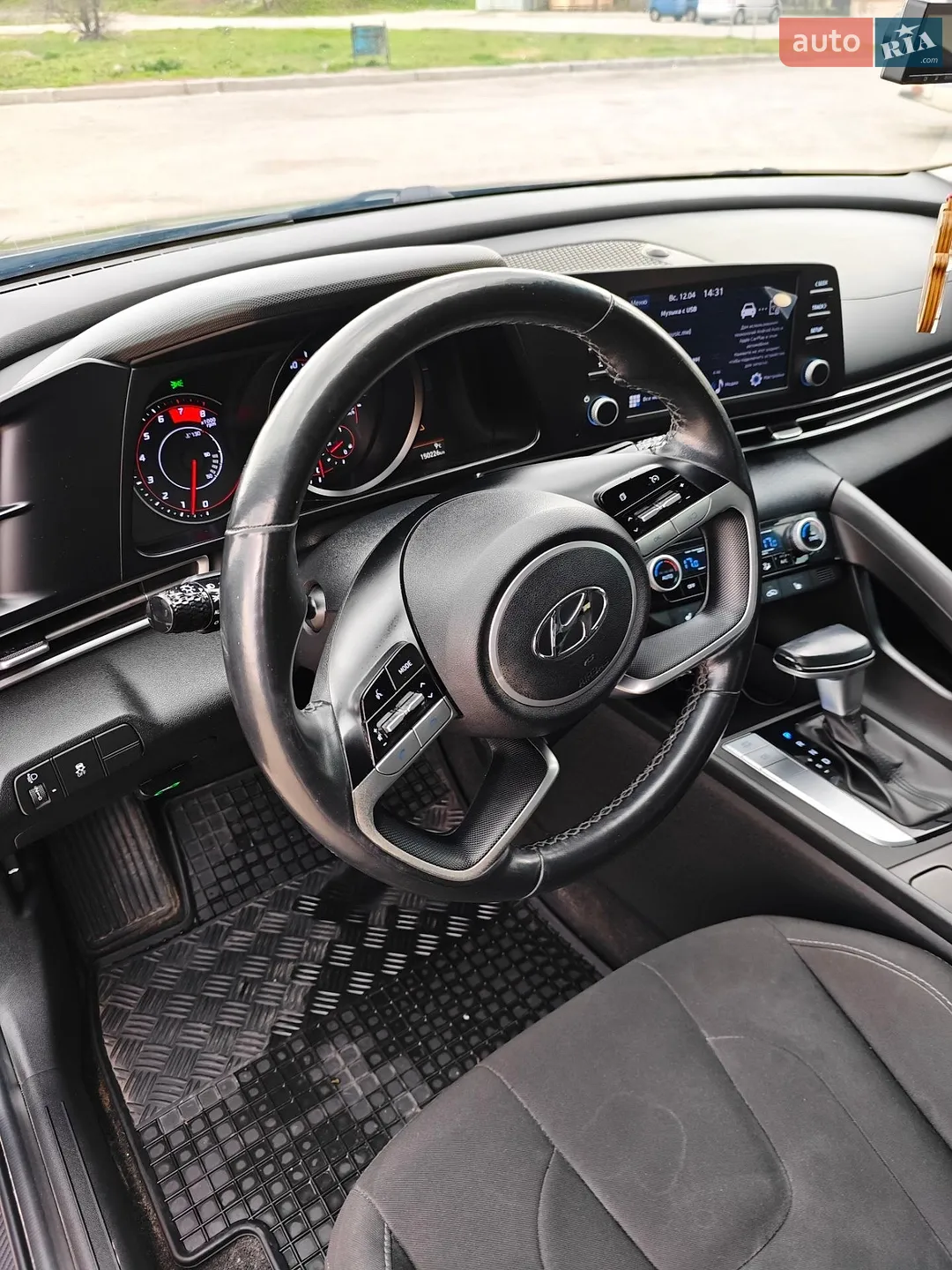 2020 Hyundai Elantra - мініатюра 9