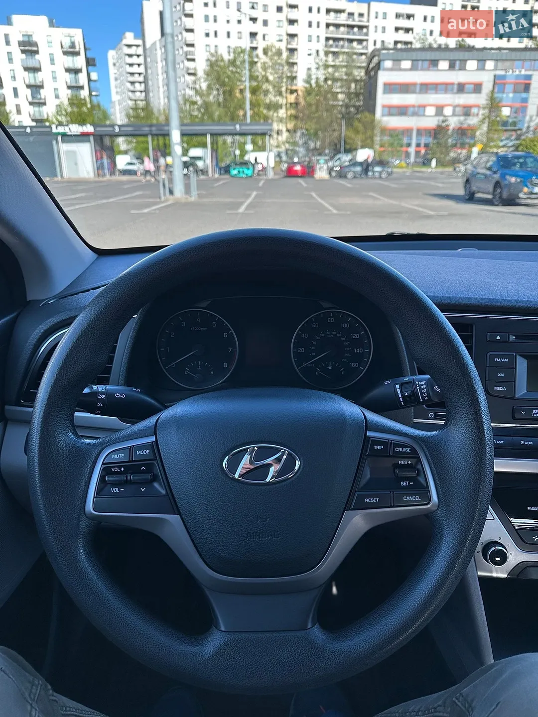 2017 Hyundai Elantra - мініатюра 8