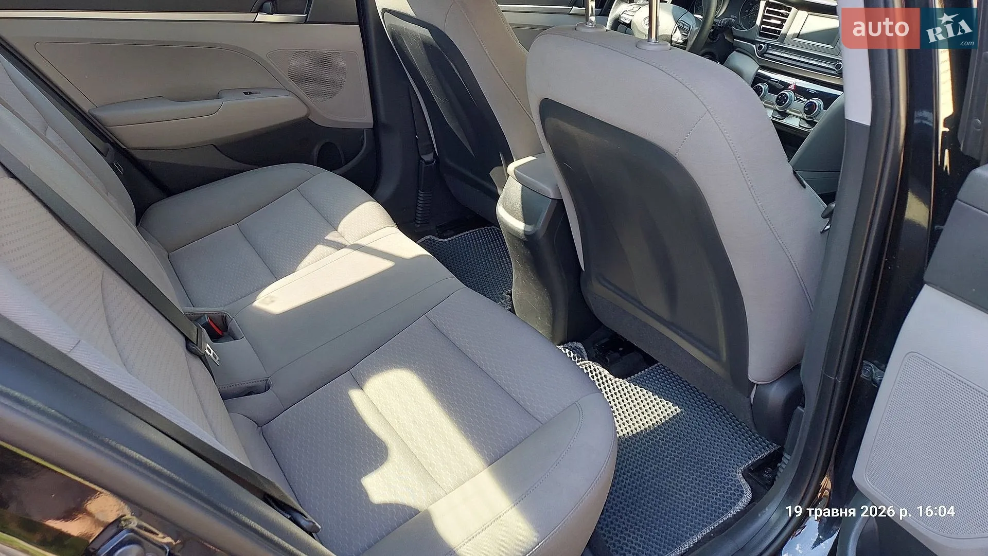 2018 Hyundai Elantra - мініатюра 12