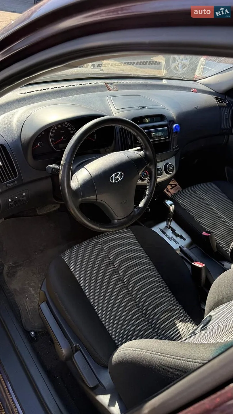 2010 Hyundai Elantra - мініатюра 3