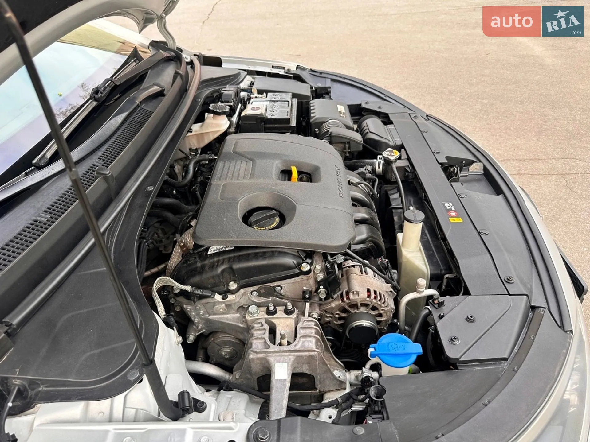 2019 Hyundai Elantra - мініатюра 16