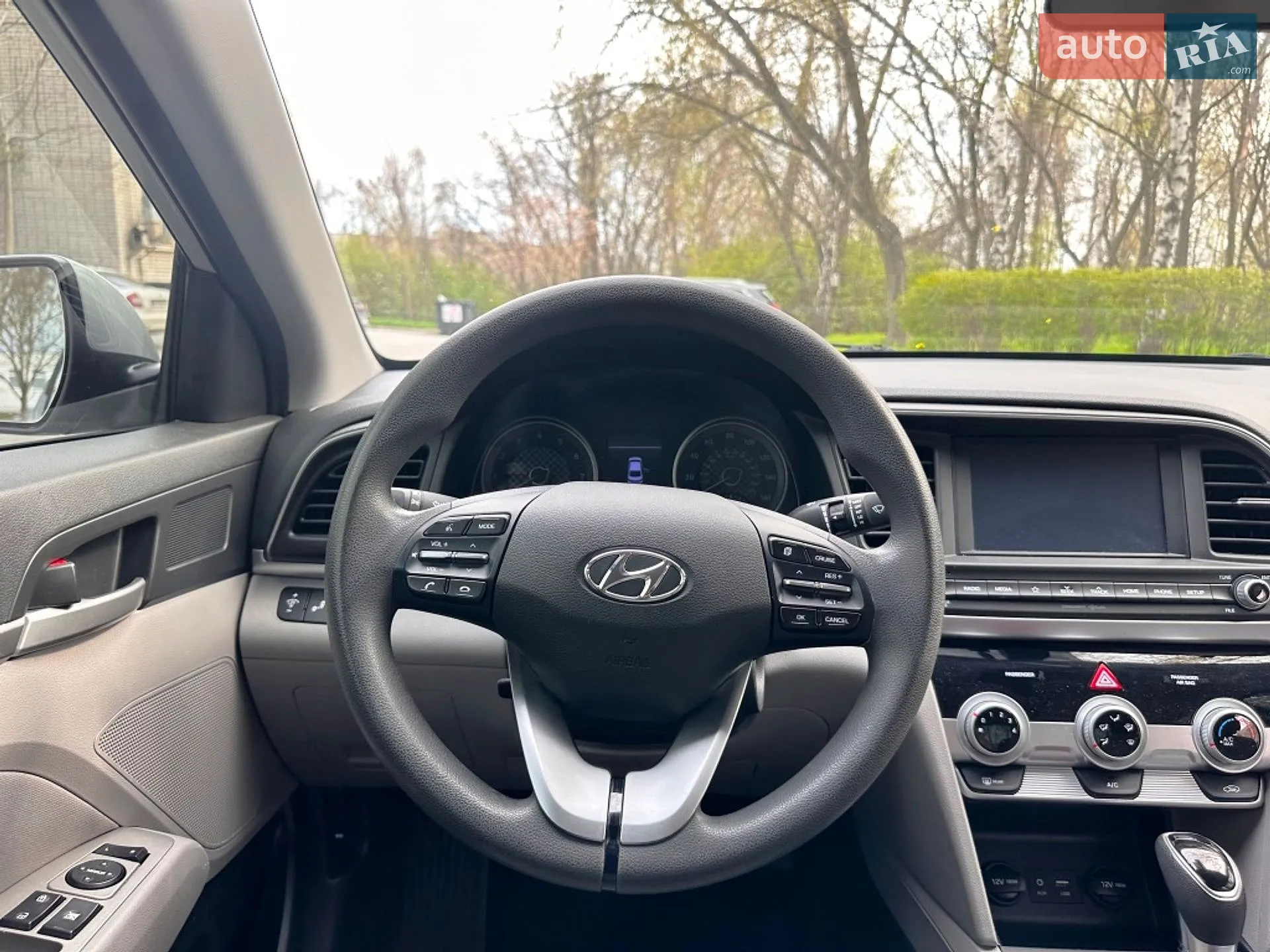 2019 Hyundai Elantra - мініатюра 25