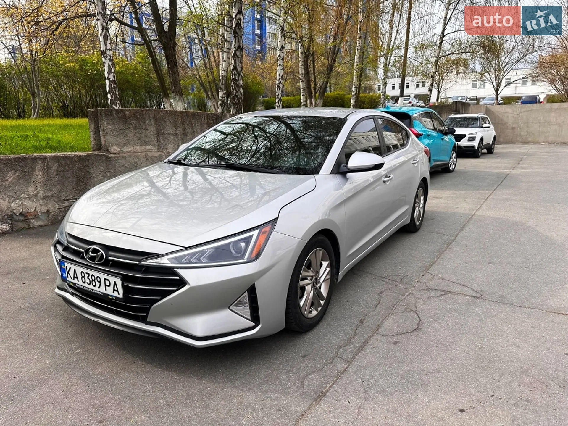 2019 Hyundai Elantra - фото 1