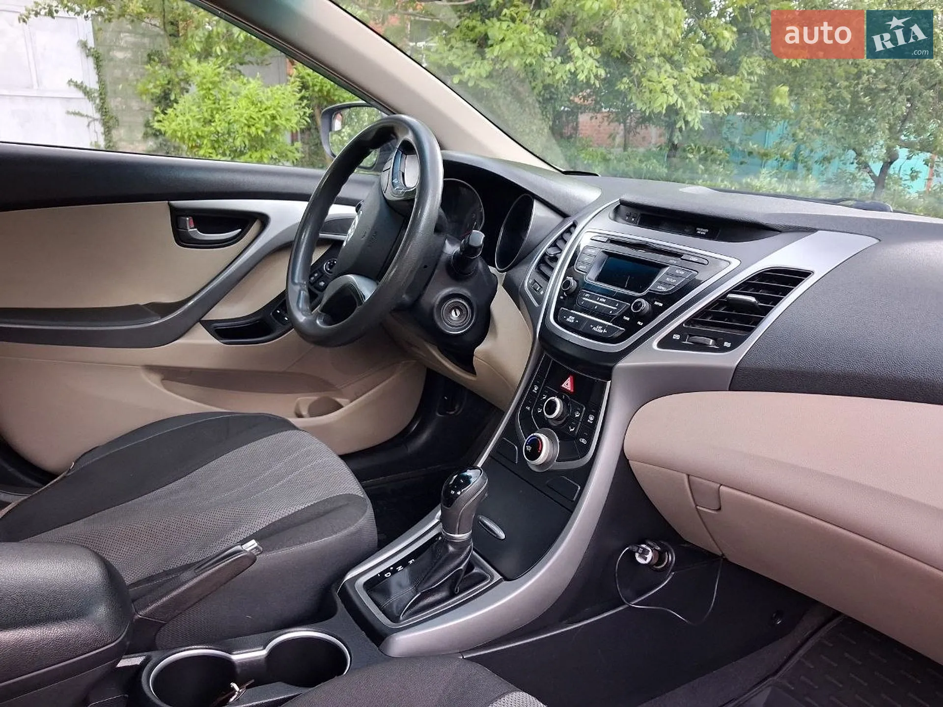 2014 Hyundai Elantra - мініатюра 8