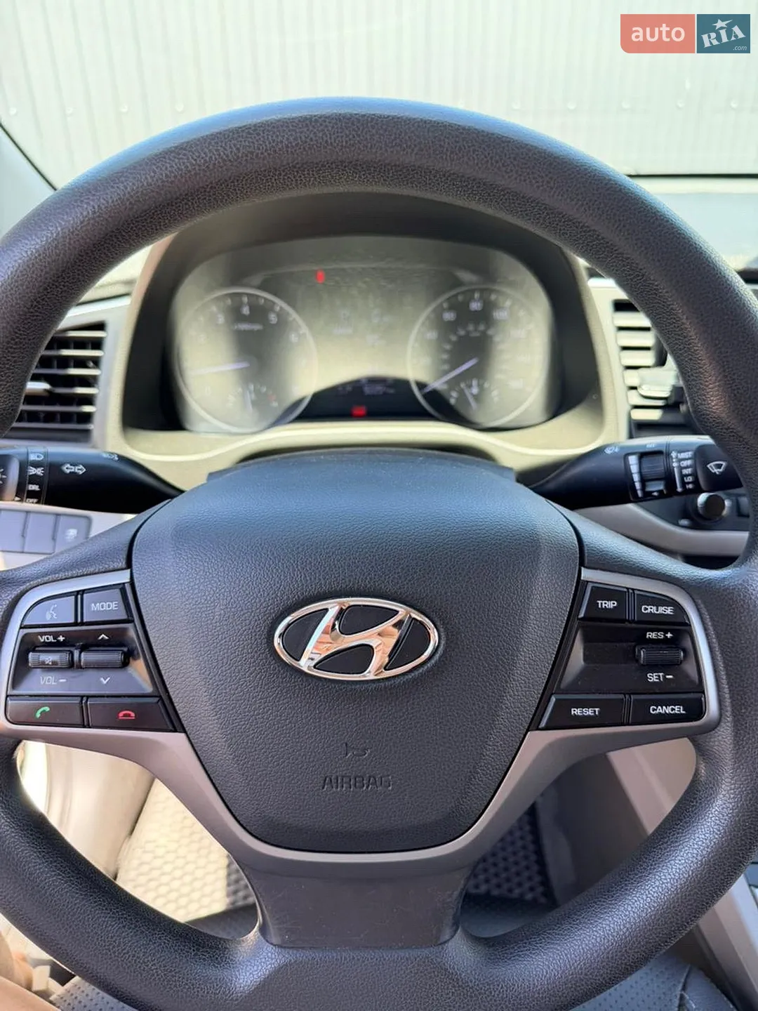 2017 Hyundai Elantra - мініатюра 9