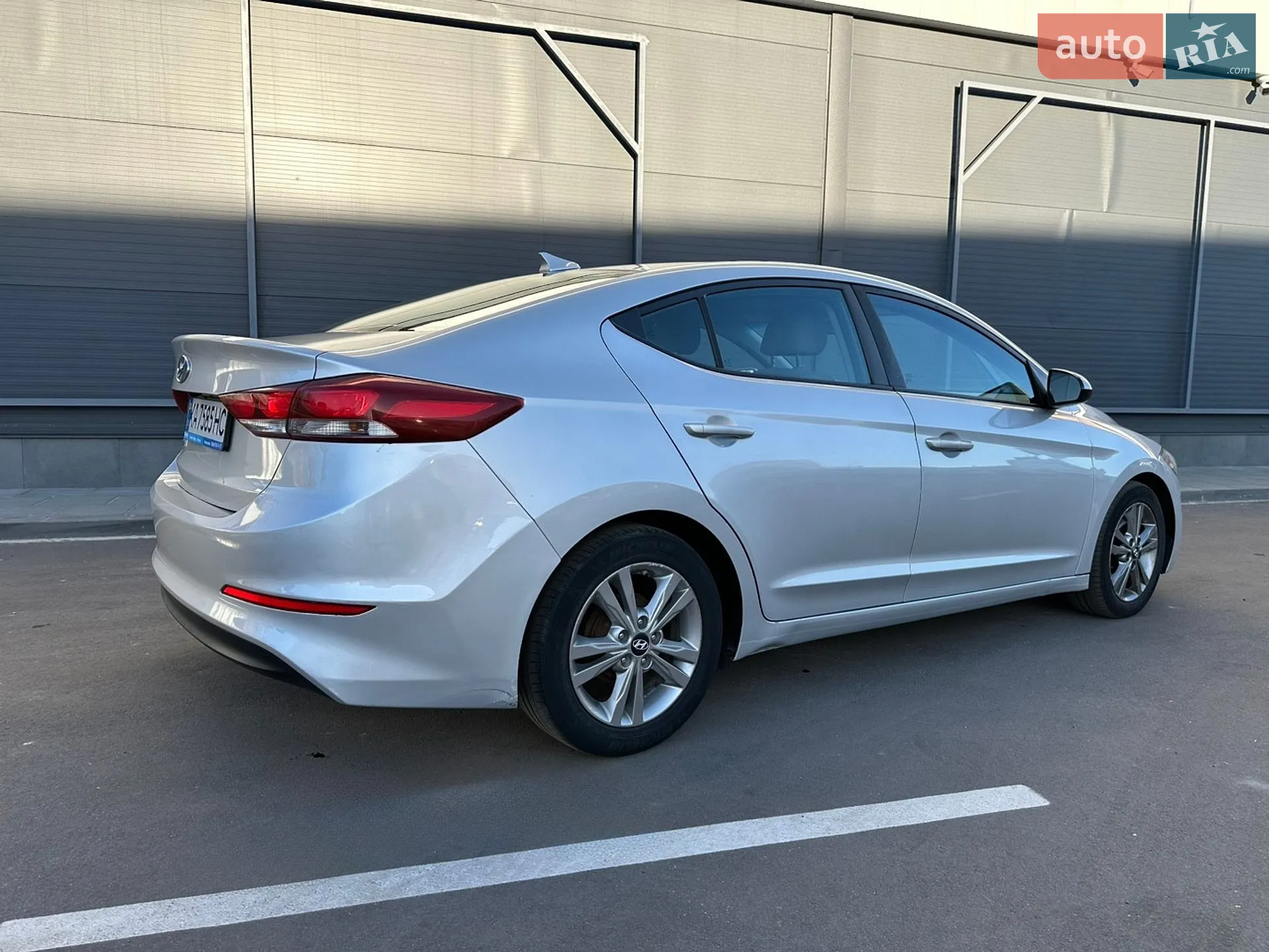 2017 Hyundai Elantra - мініатюра 6