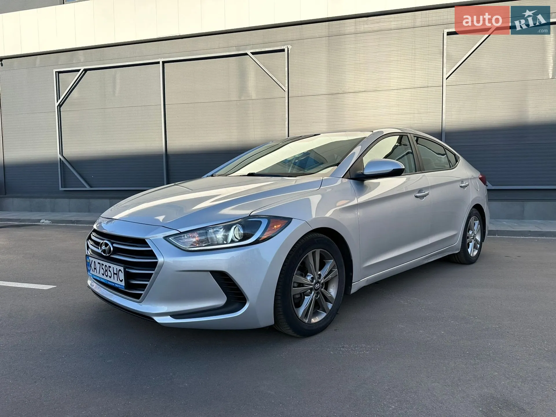 2017 Hyundai Elantra - мініатюра 11
