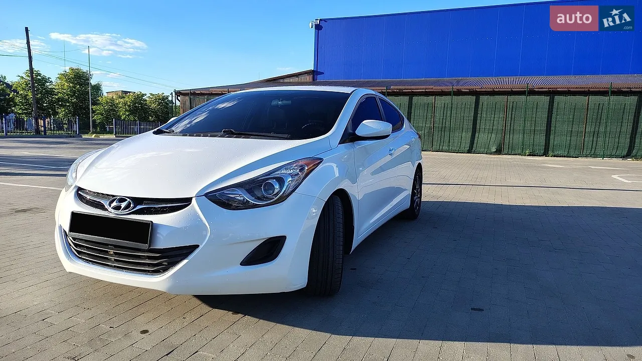 2013 Hyundai Elantra - мініатюра 17