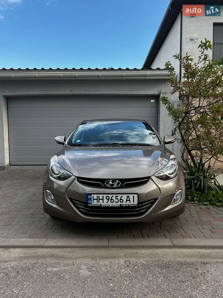 2011 Hyundai Elantra - мініатюра 22