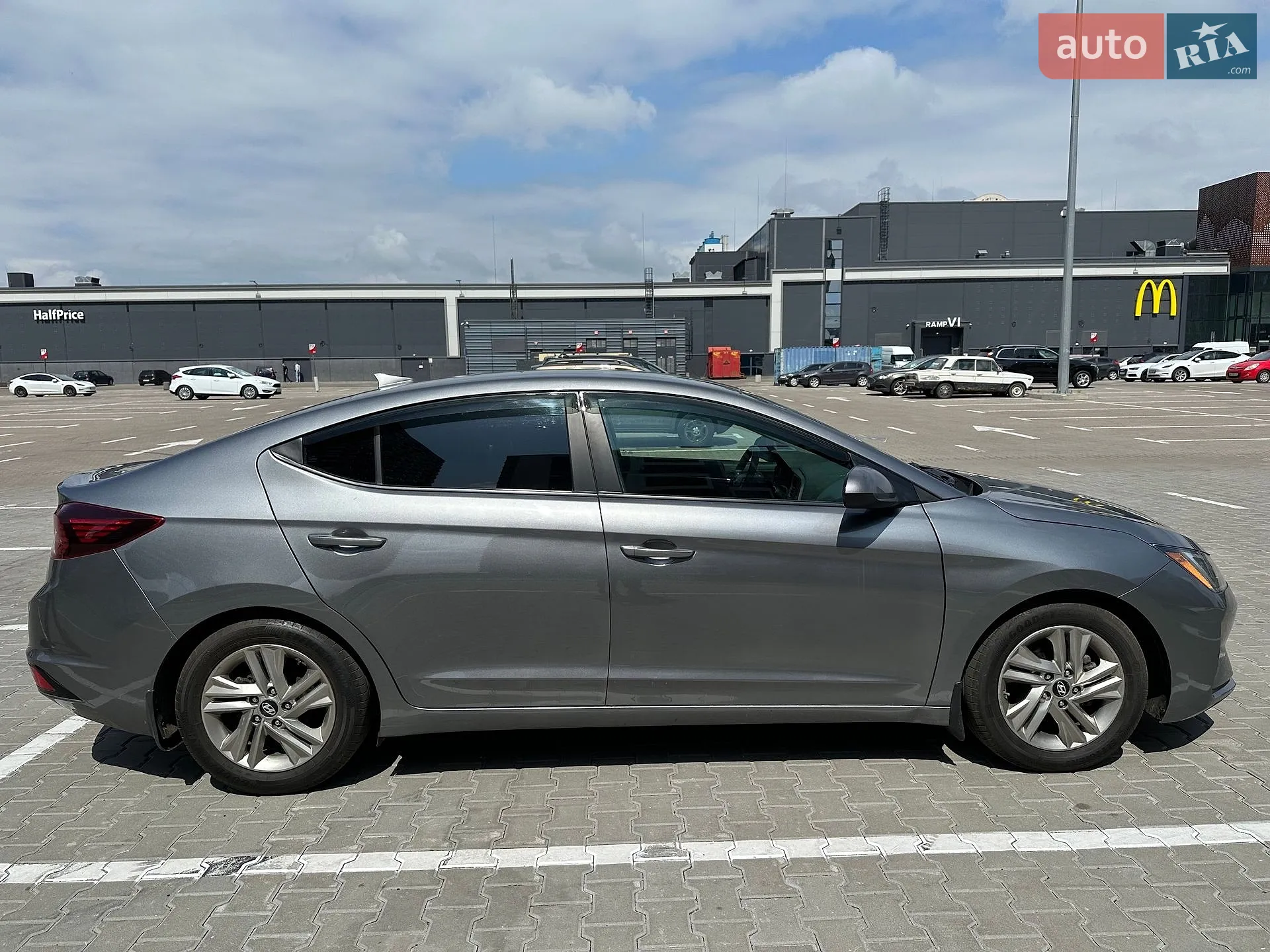 2018 Hyundai Elantra - мініатюра 6