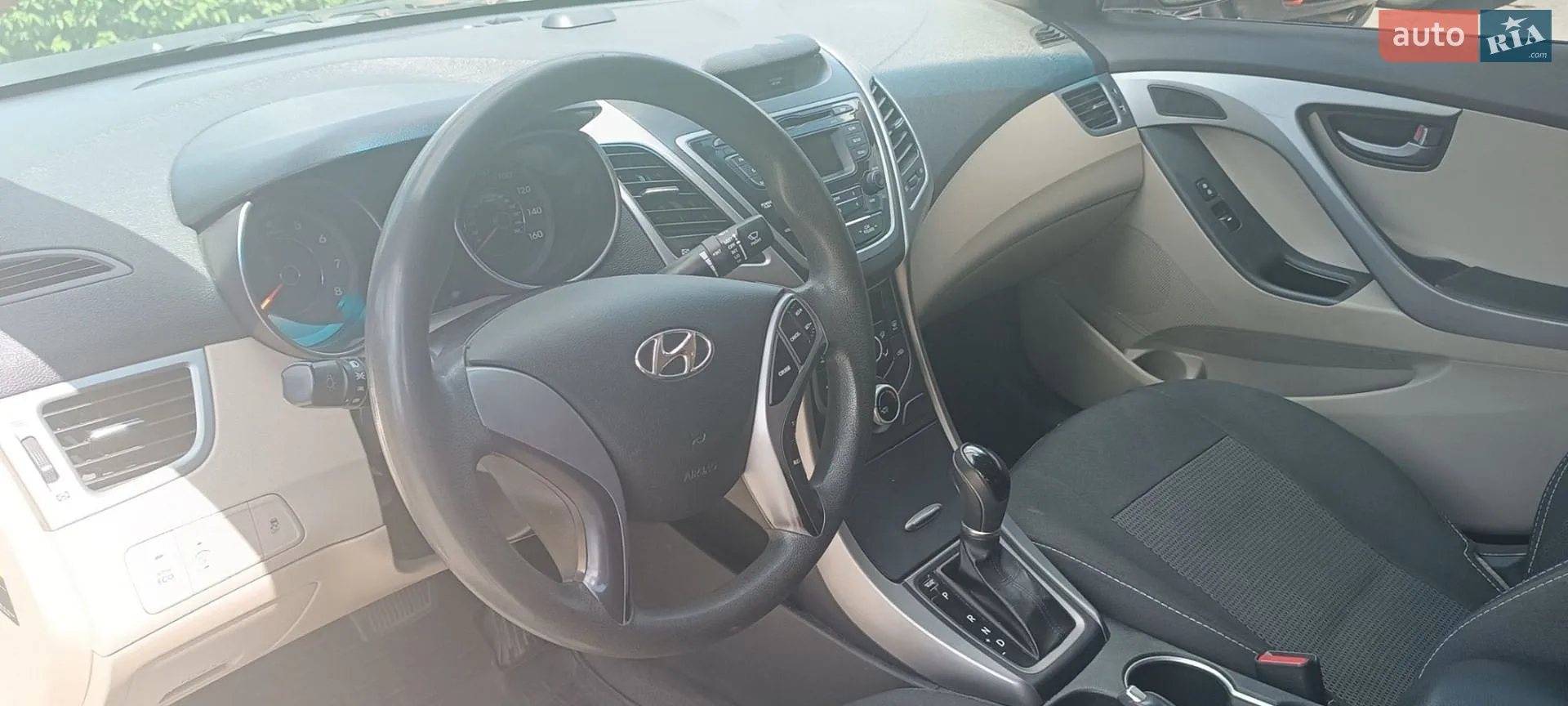 2015 Hyundai Elantra - мініатюра 11