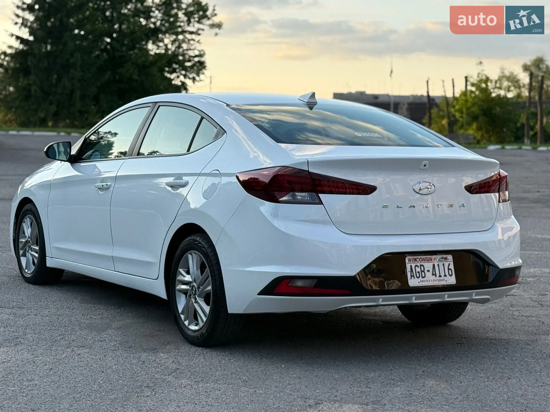 2020 Hyundai Elantra - мініатюра 6