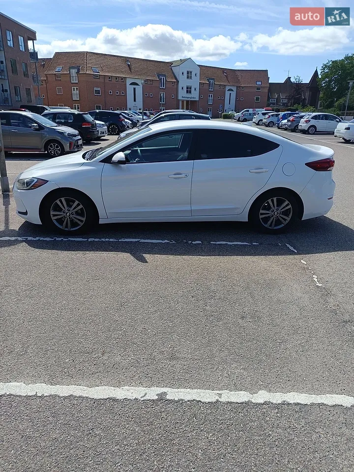 2018 Hyundai Elantra - мініатюра 42