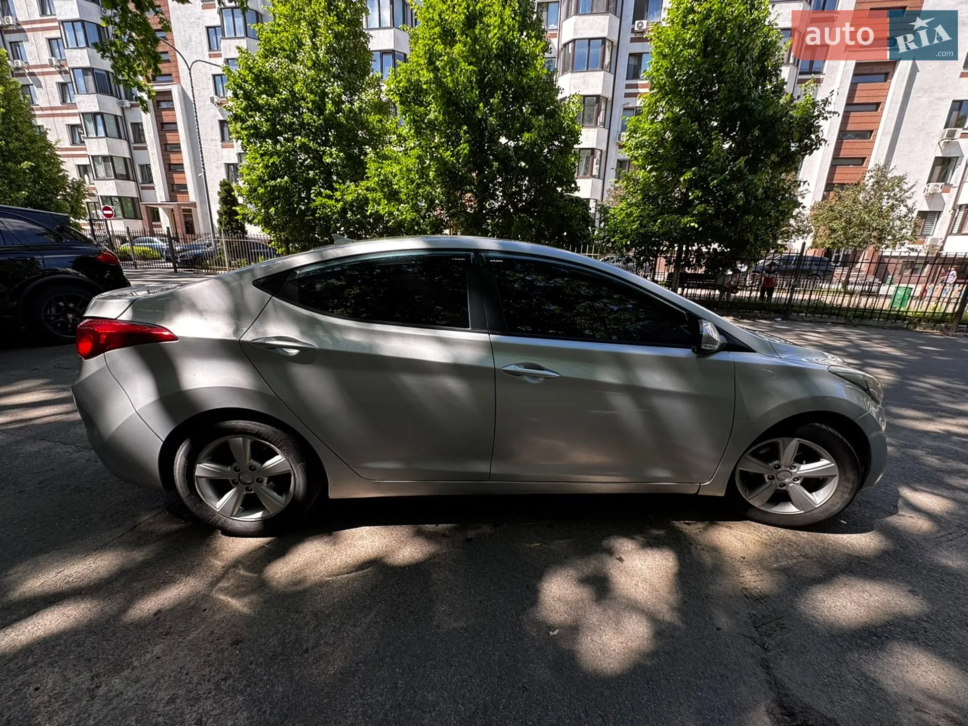 2013 Hyundai Elantra - мініатюра 5