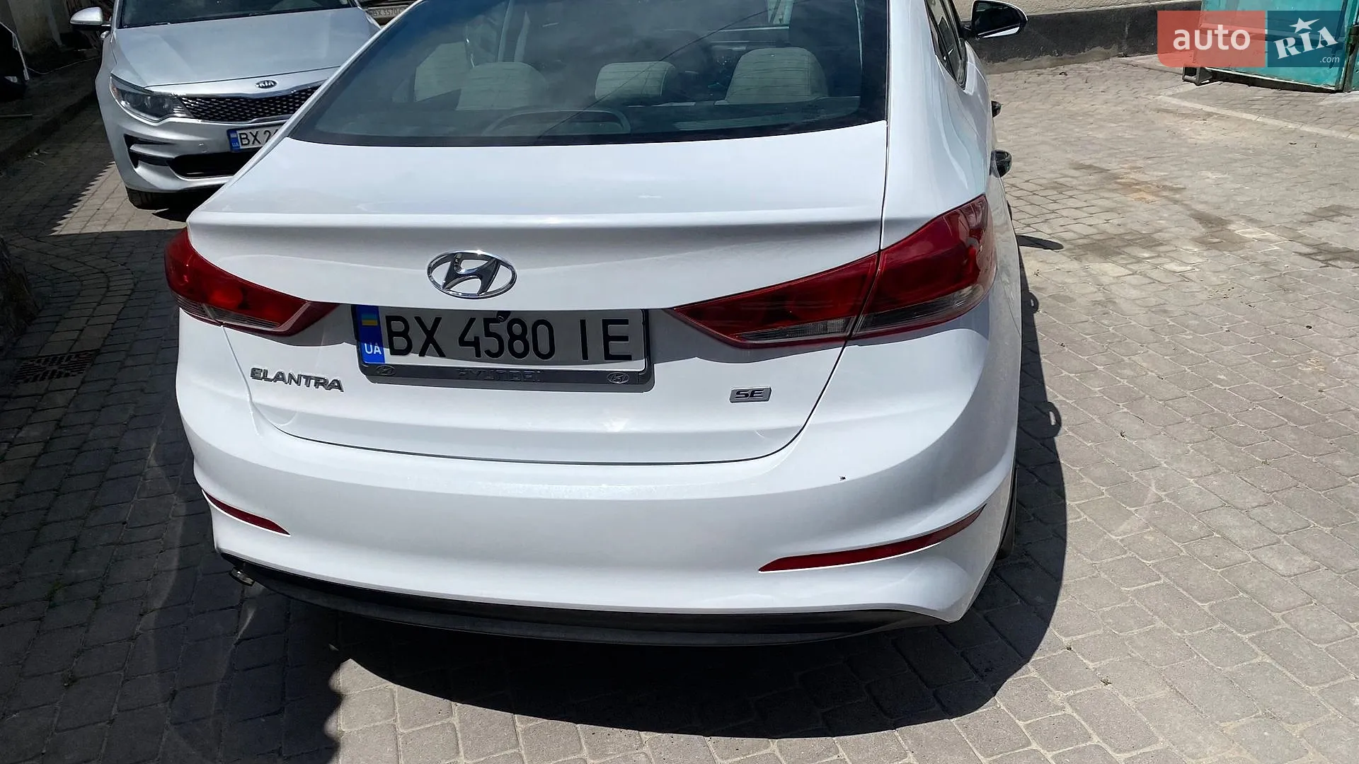 2017 Hyundai Elantra - мініатюра 9