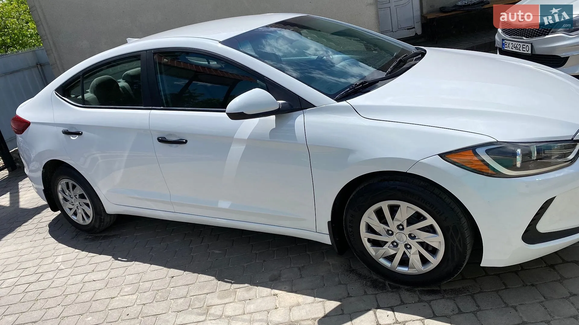 2017 Hyundai Elantra - мініатюра 16