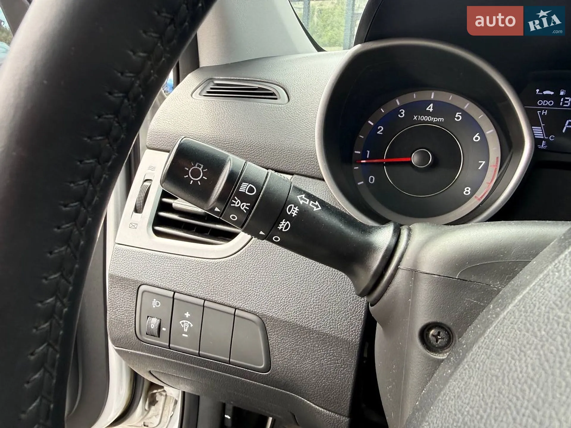 2013 Hyundai Elantra - мініатюра 18