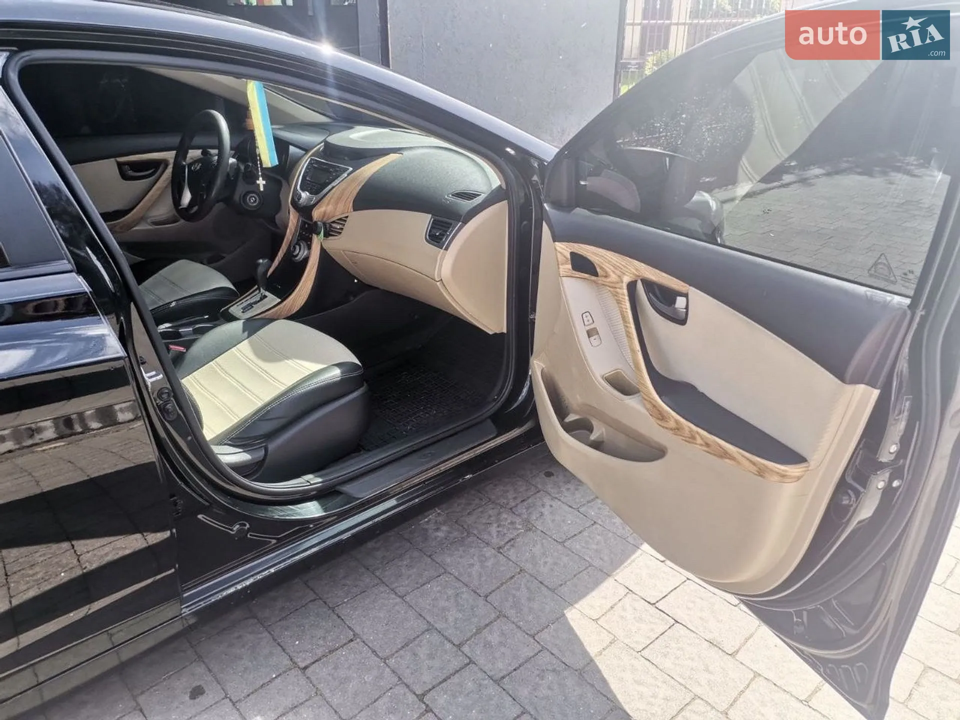 2012 Hyundai Elantra - мініатюра 11