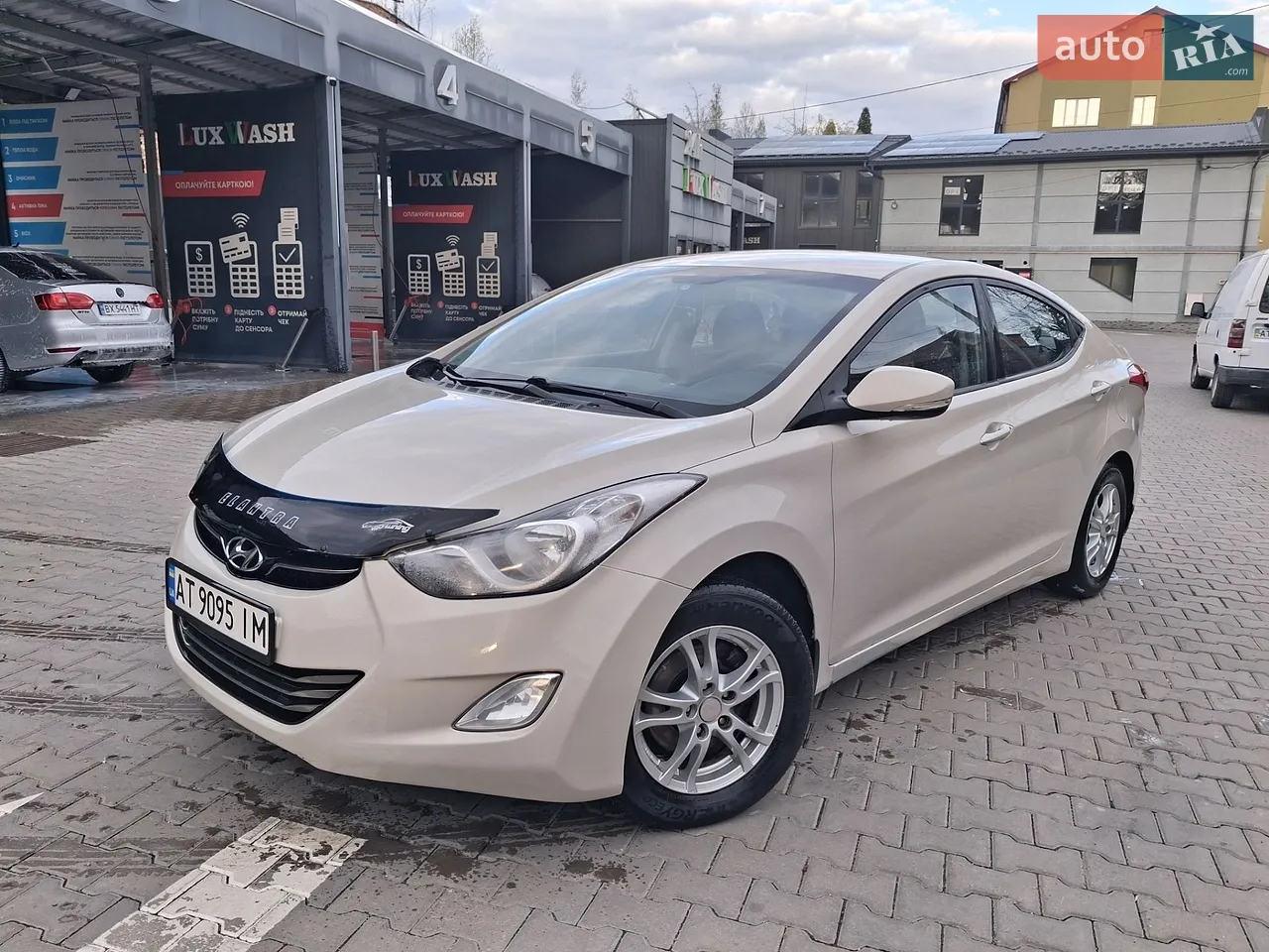 2012 Hyundai Elantra - мініатюра 17