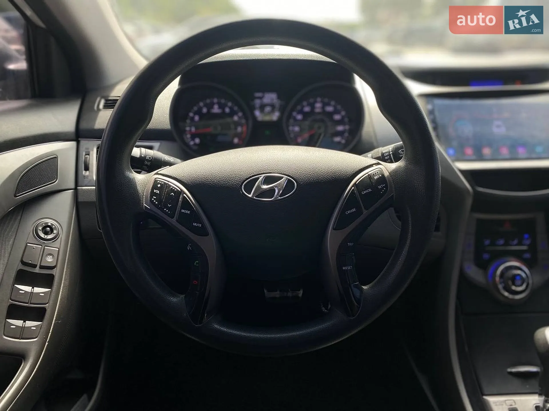 2013 Hyundai Elantra - мініатюра 40