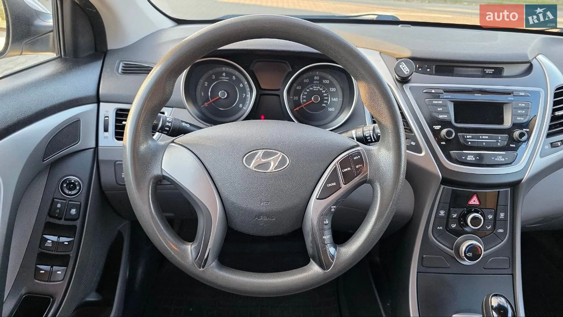 2014 Hyundai Elantra - мініатюра 12