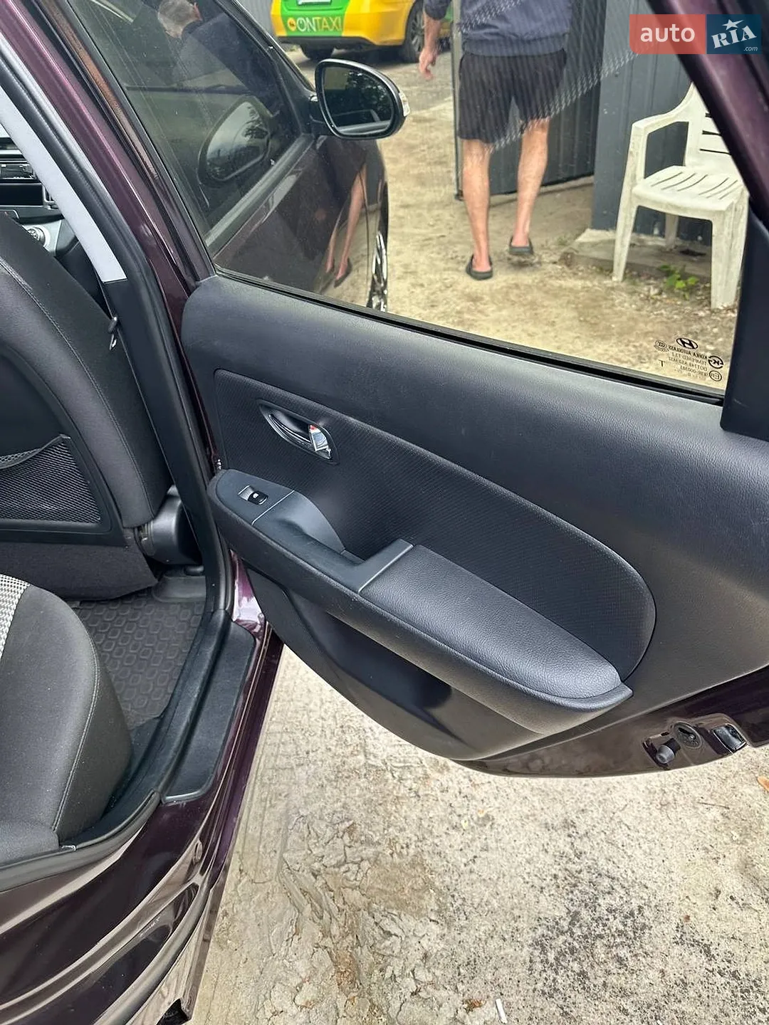 2010 Hyundai Elantra - мініатюра 26