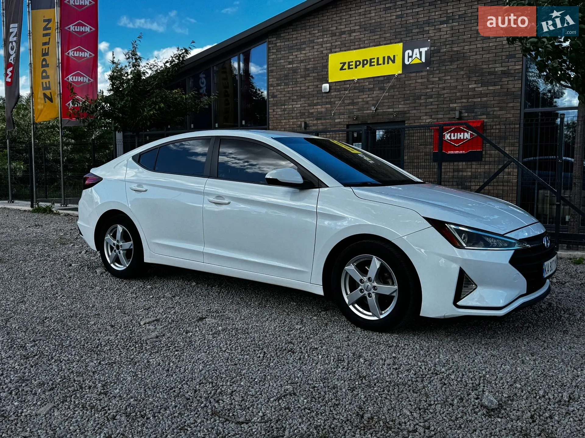 2018 Hyundai Elantra - мініатюра 3