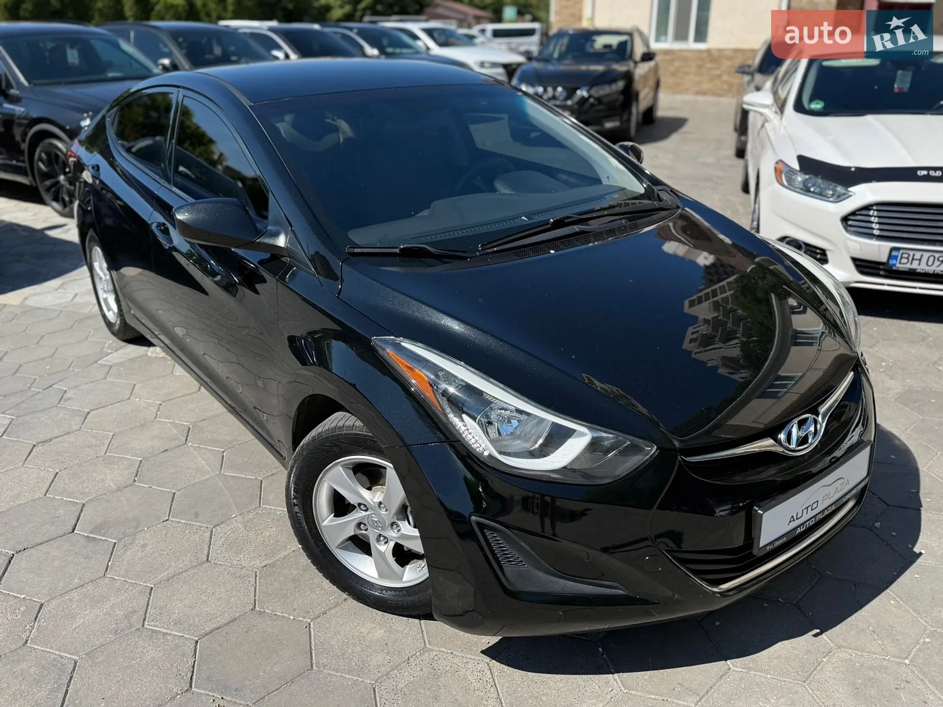 2015 Hyundai Elantra - мініатюра 12
