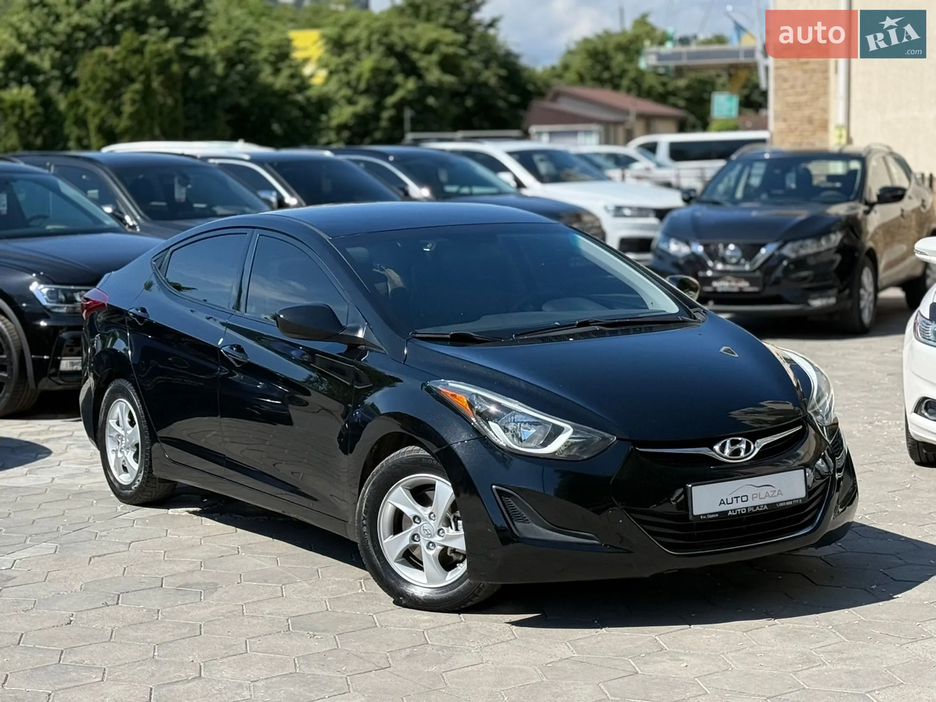 2015 Hyundai Elantra - мініатюра 16