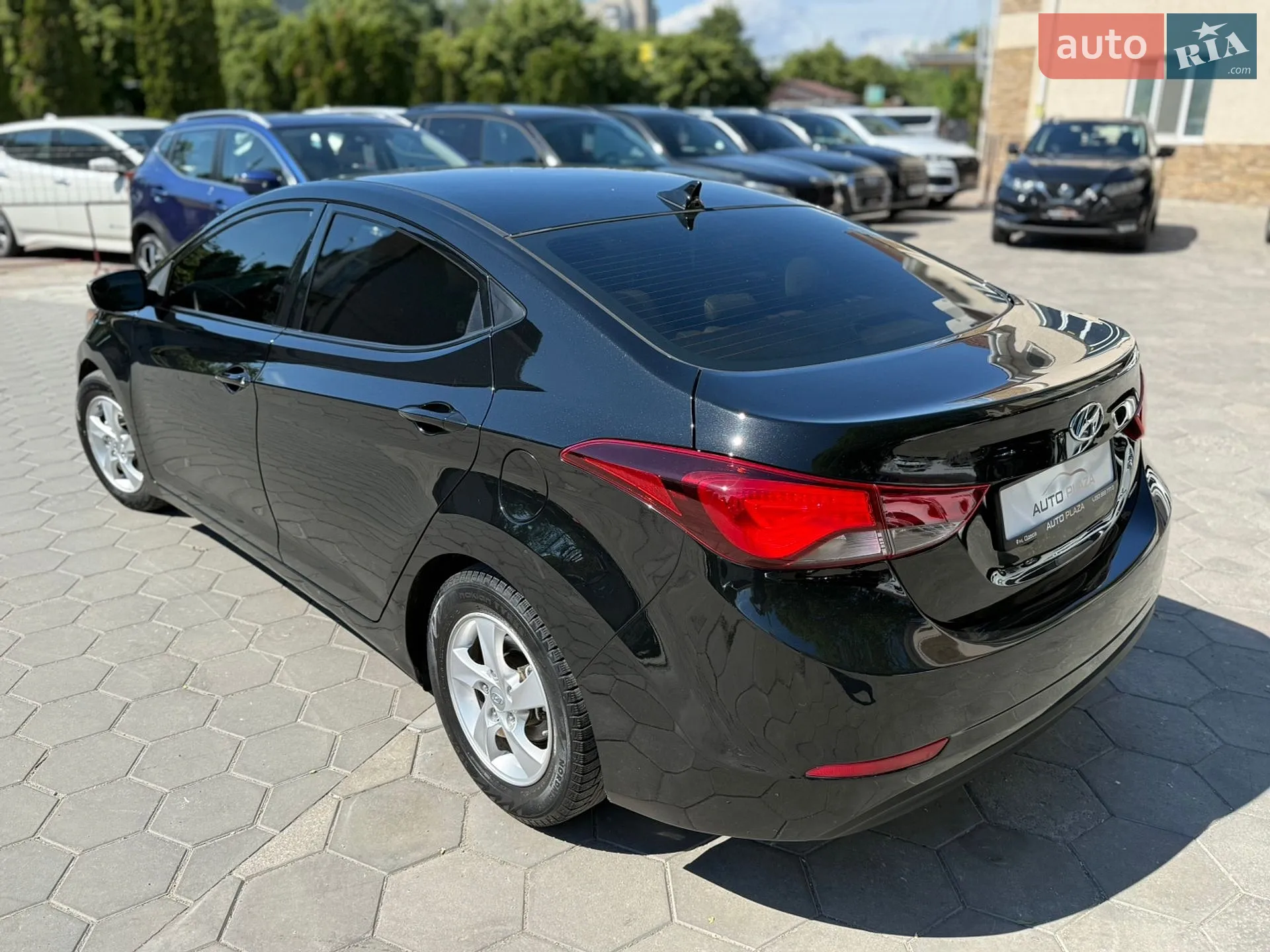 2015 Hyundai Elantra - мініатюра 27
