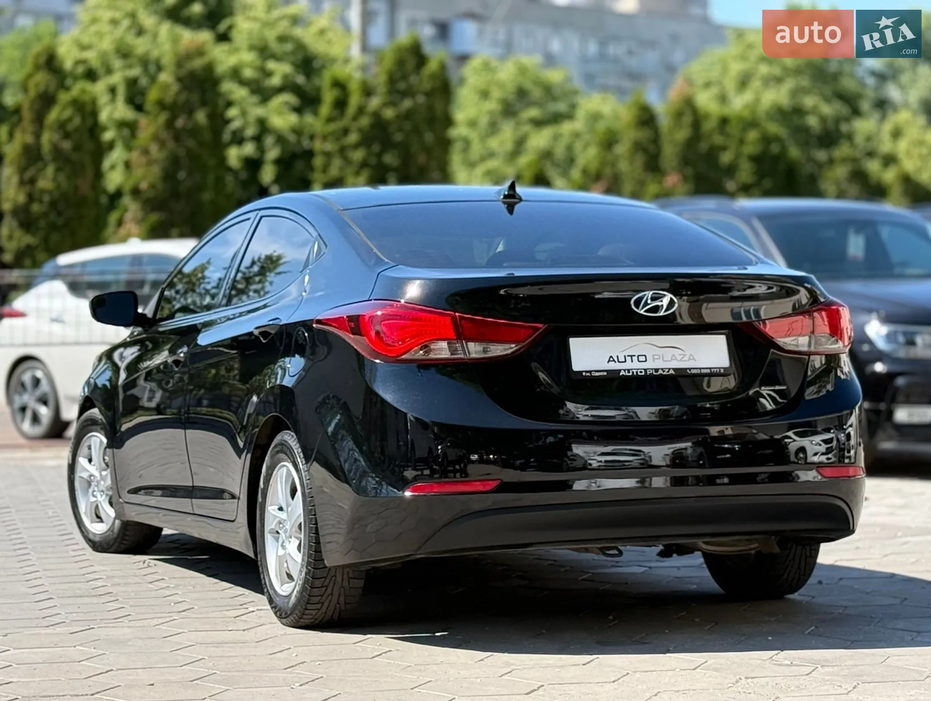 2015 Hyundai Elantra - мініатюра 32