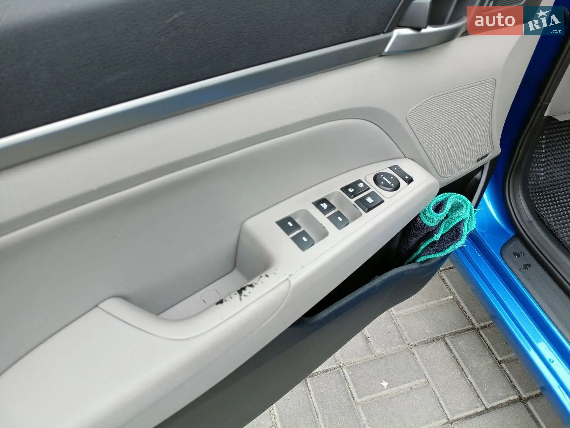 2016 Hyundai Elantra - мініатюра 11