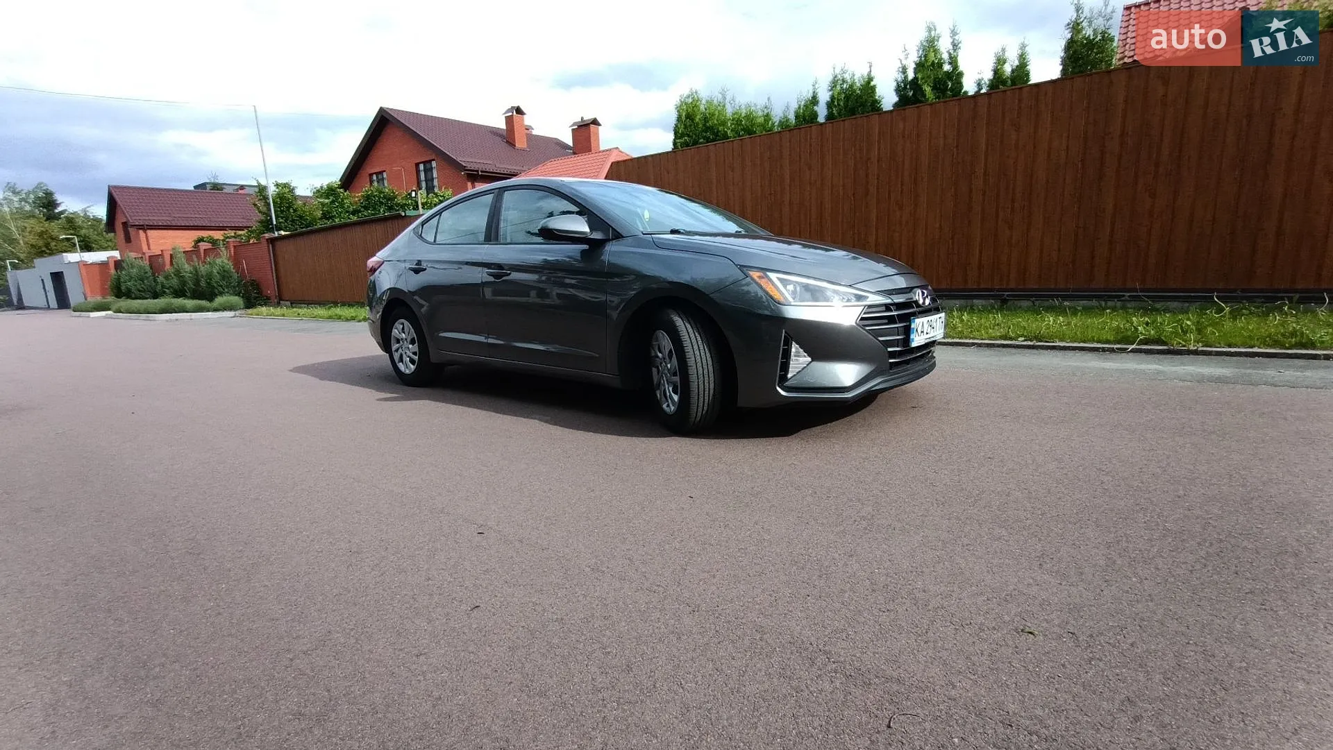 2019 Hyundai Elantra - мініатюра 12