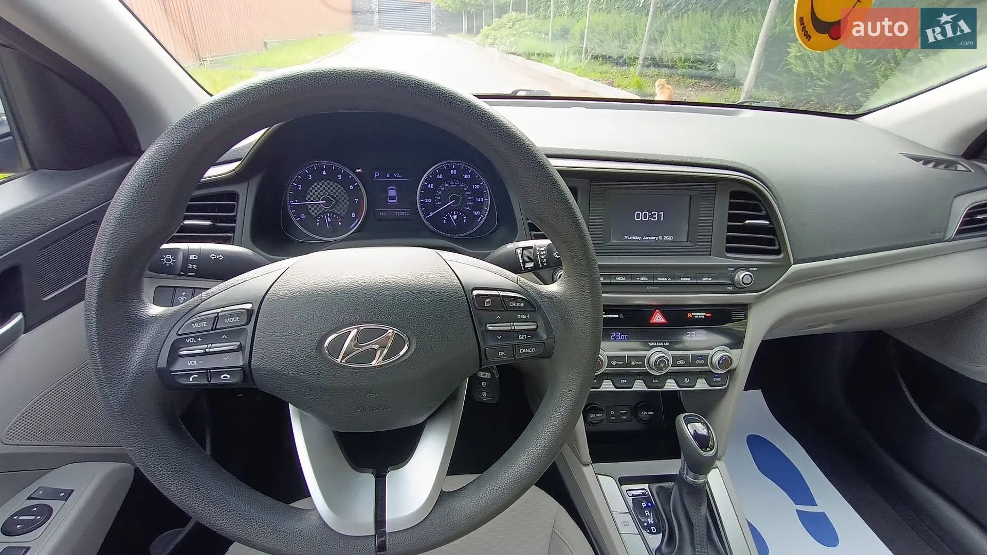 2019 Hyundai Elantra - мініатюра 18