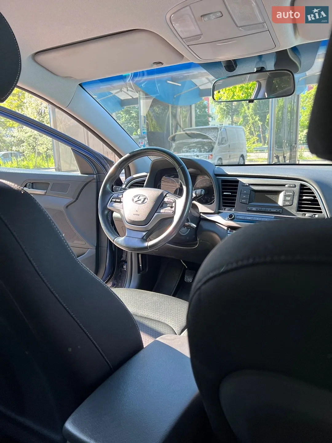 2018 Hyundai Elantra - мініатюра 13