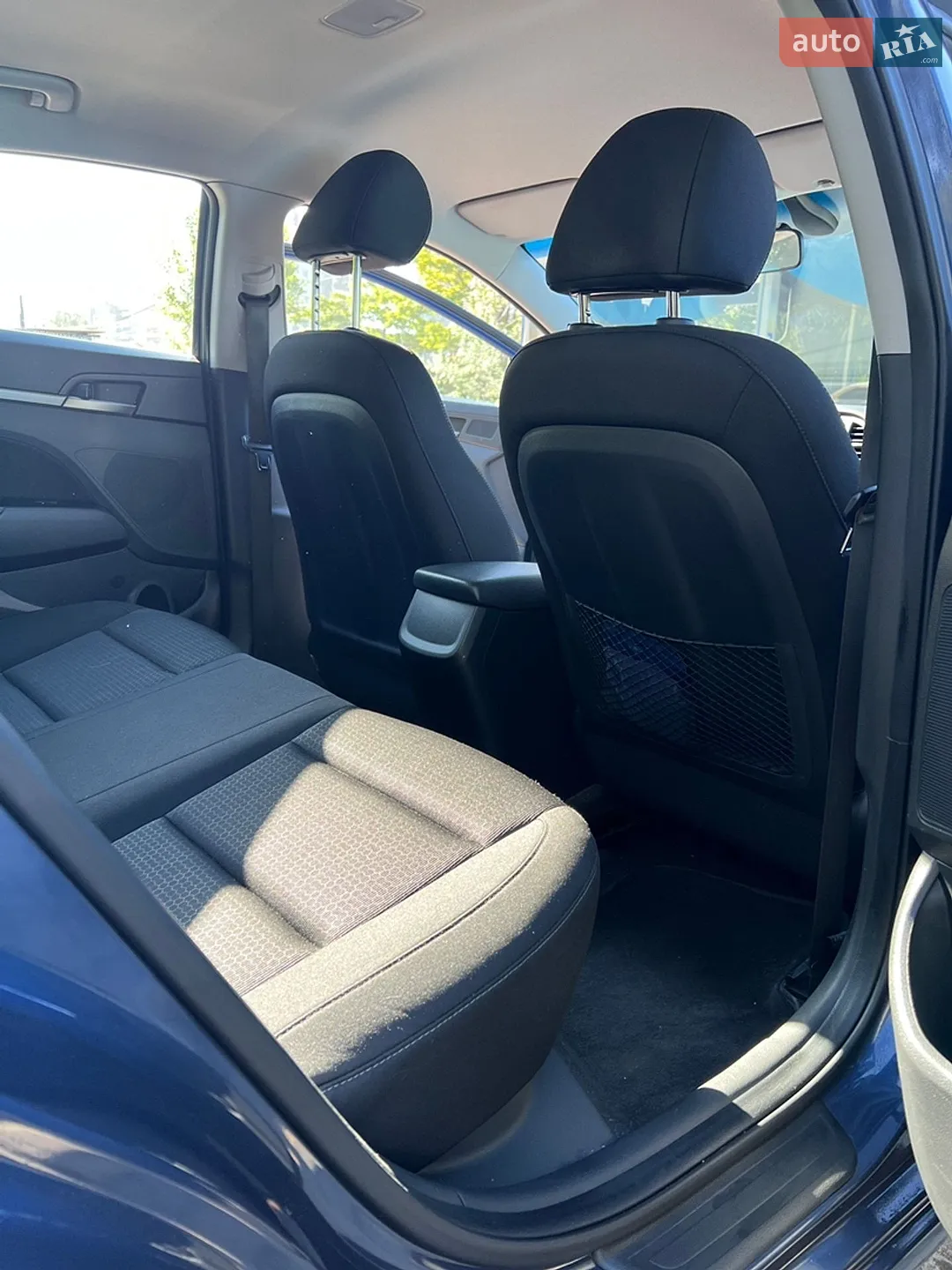 2018 Hyundai Elantra - мініатюра 14
