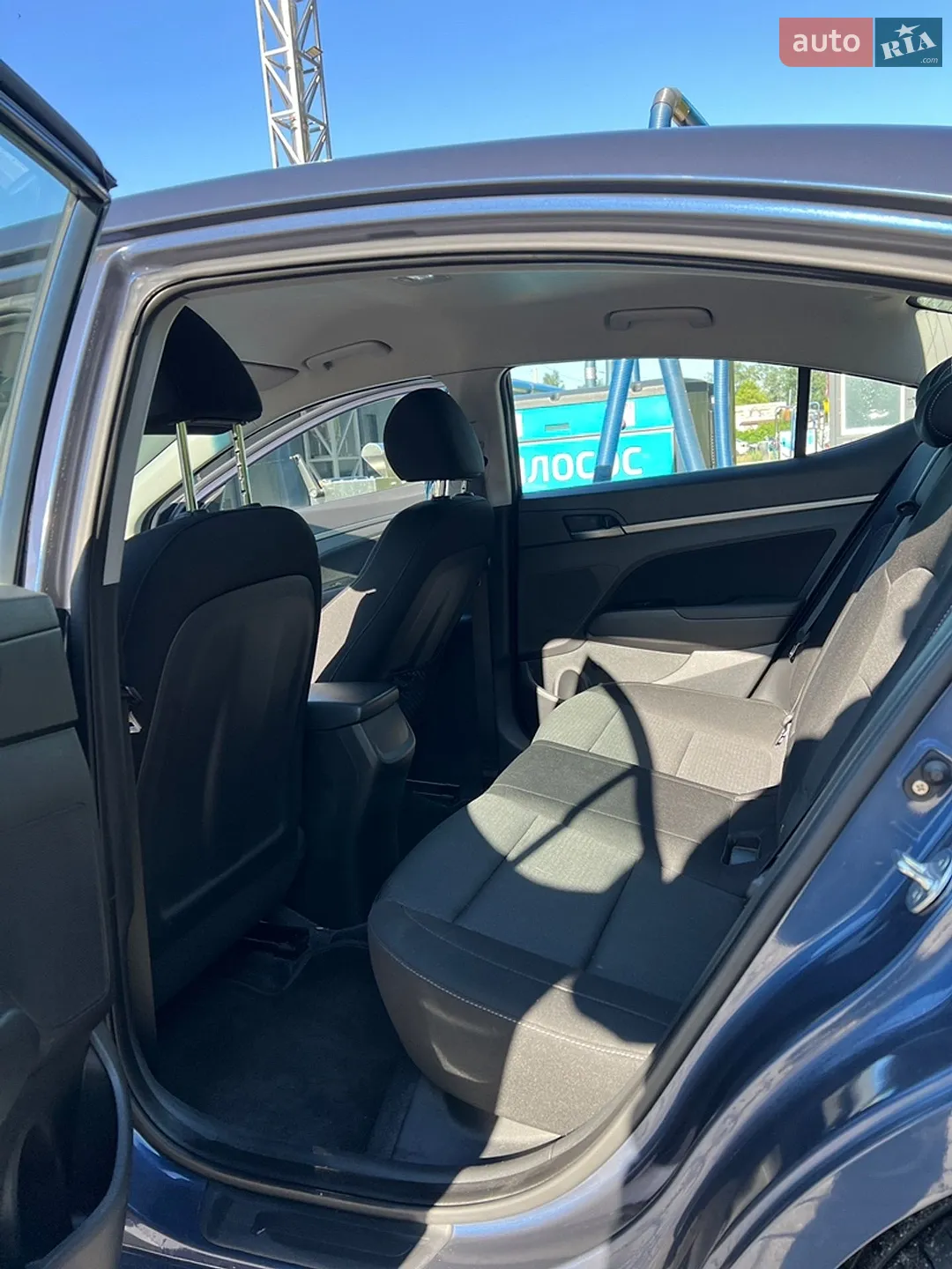 2018 Hyundai Elantra - мініатюра 15