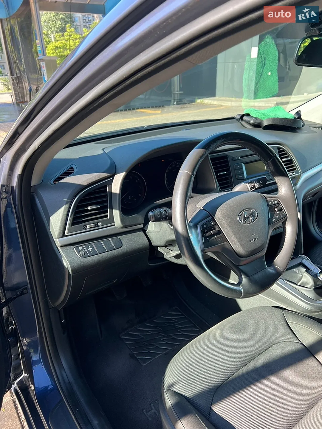 2018 Hyundai Elantra - мініатюра 19