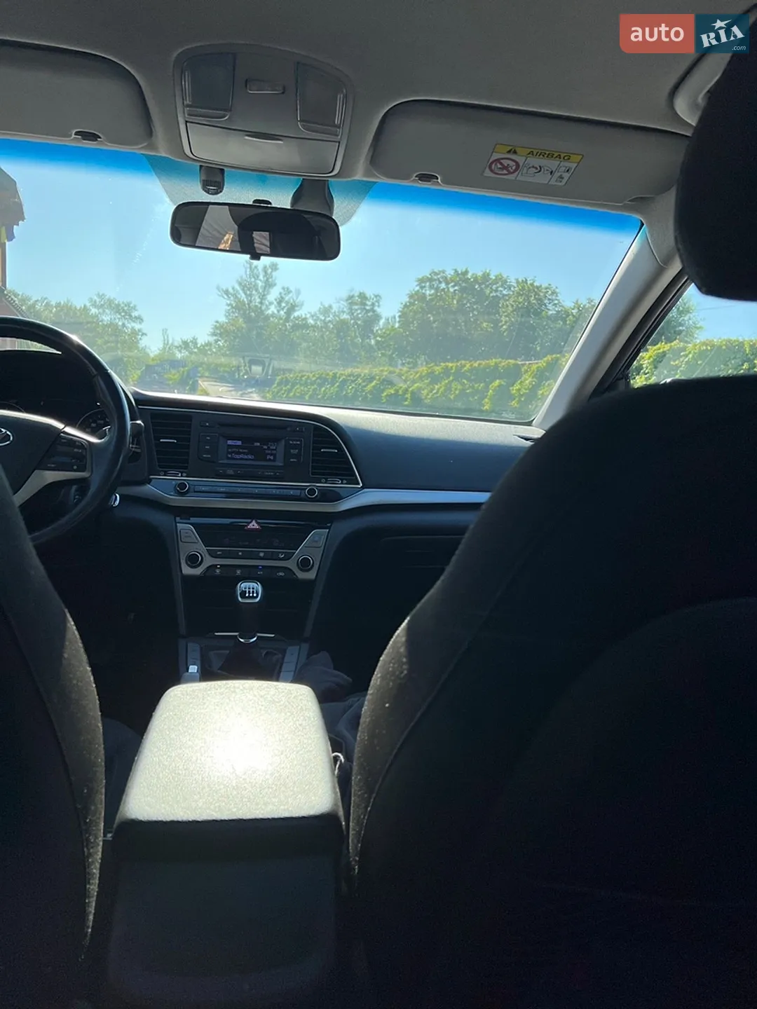 2018 Hyundai Elantra - мініатюра 32