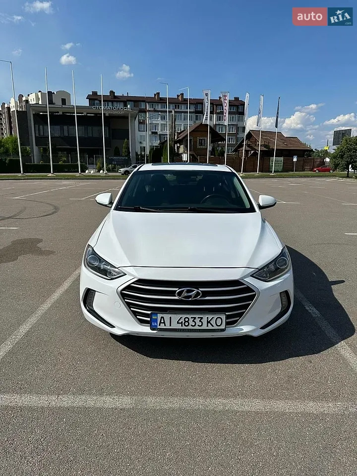 2015 Hyundai Elantra - мініатюра 16