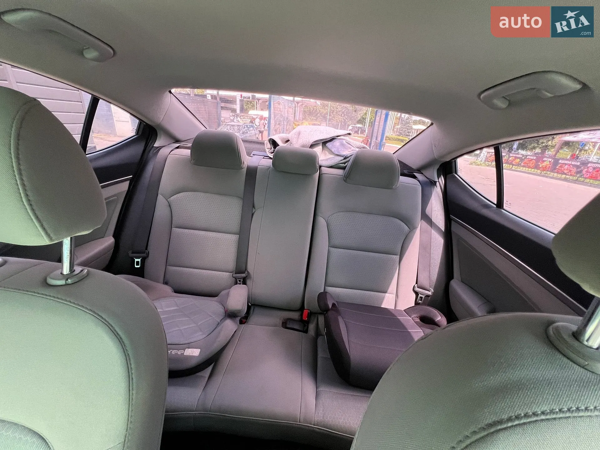 2017 Hyundai Elantra - мініатюра 3