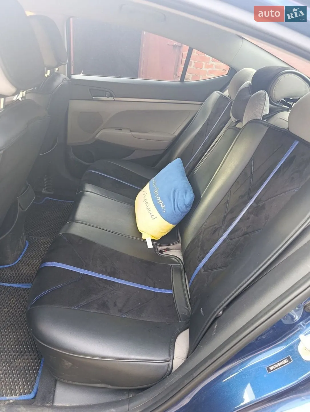 2016 Hyundai Elantra - мініатюра 13