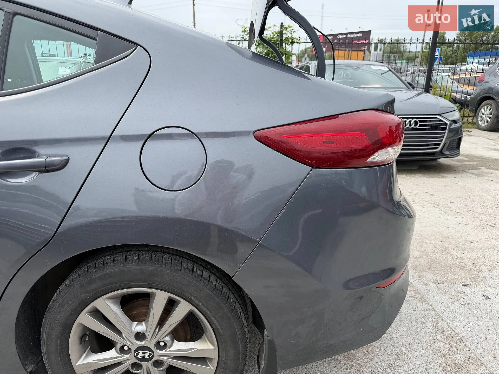 2016 Hyundai Elantra - мініатюра 12