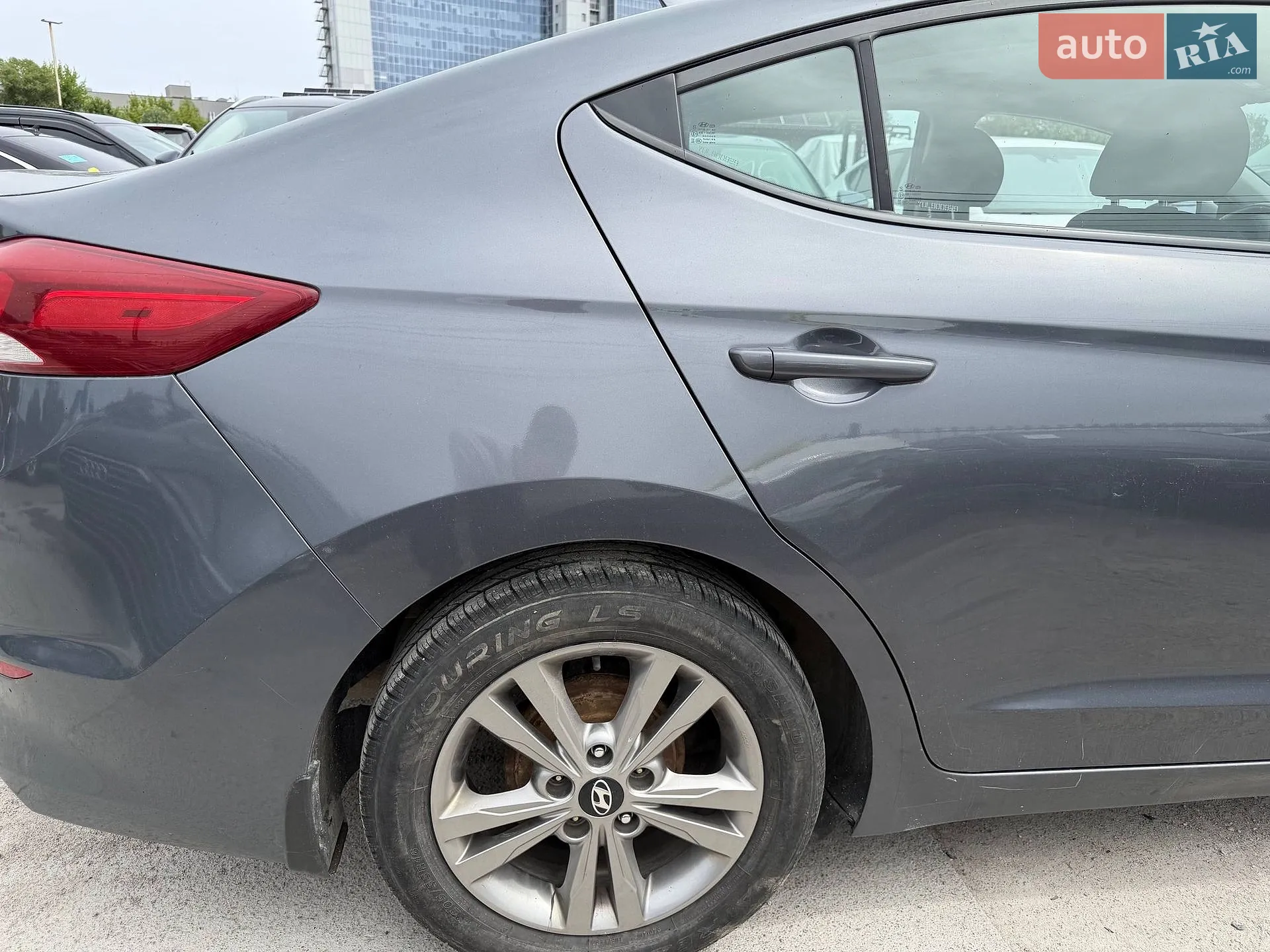 2016 Hyundai Elantra - мініатюра 17