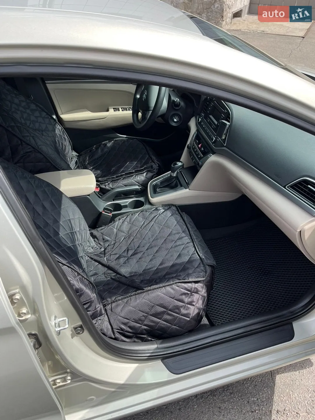 2017 Hyundai Elantra - мініатюра 11